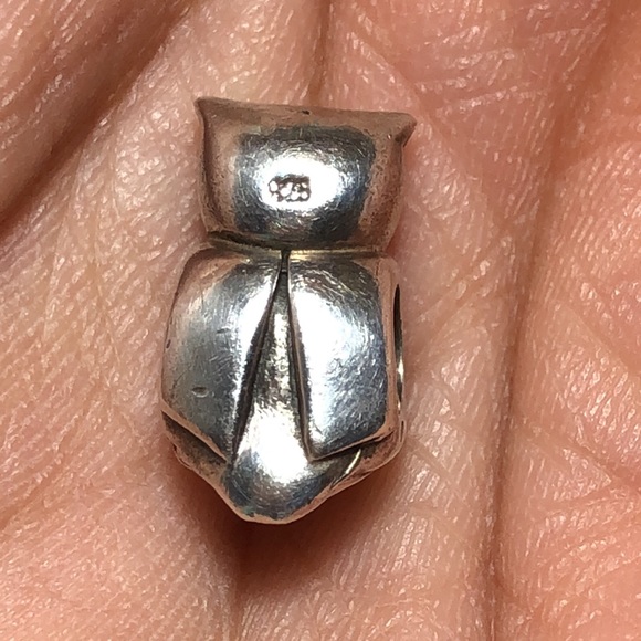 Owl Charm - Sterling Silver - Picture 2 of 4